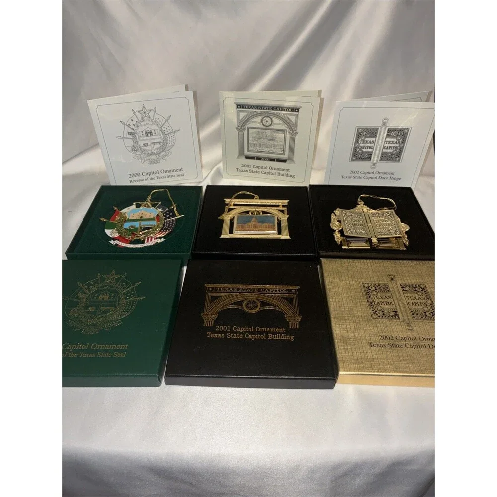 Lot of 10 Texas State Capitol Christmas Ornaments 2000-2010 Near Set w/ Boxes